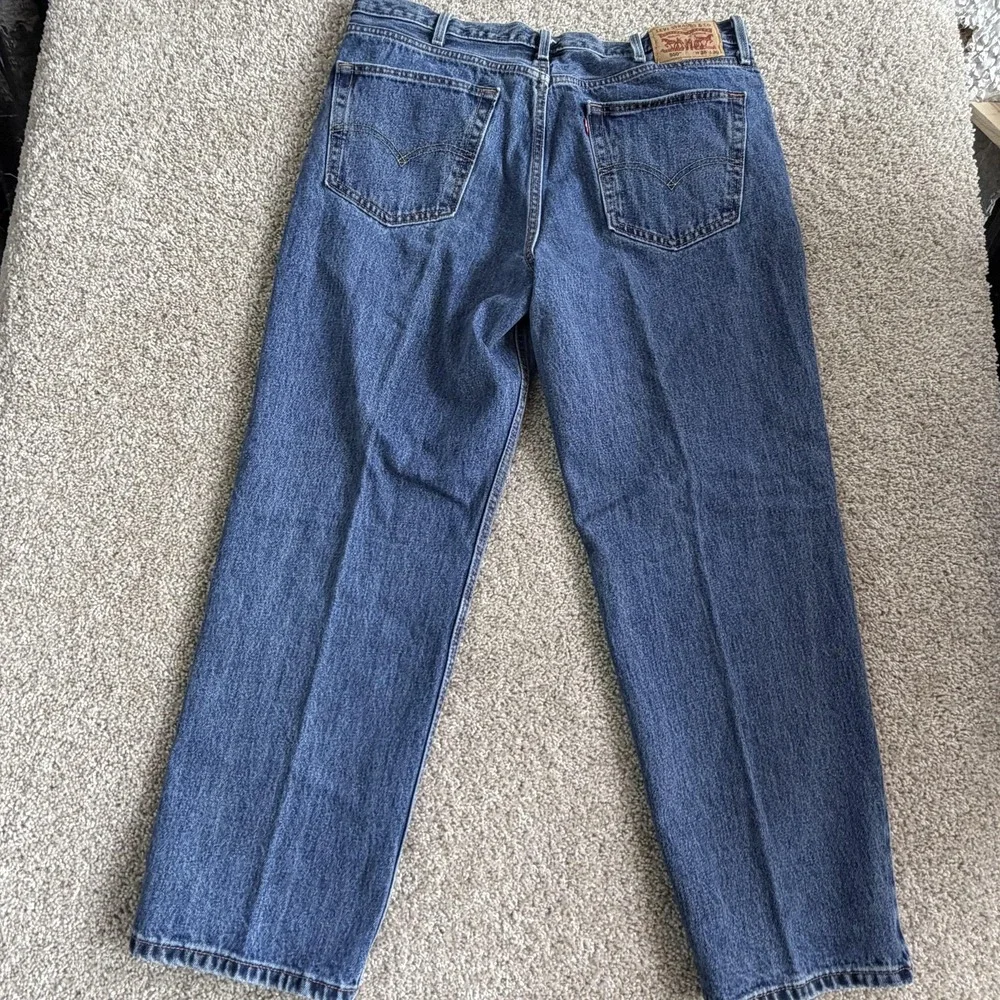 Levis 550 Jeans Mens 38x30 Medium Wash Blue Denim Relaxed Tapered Pants Casual